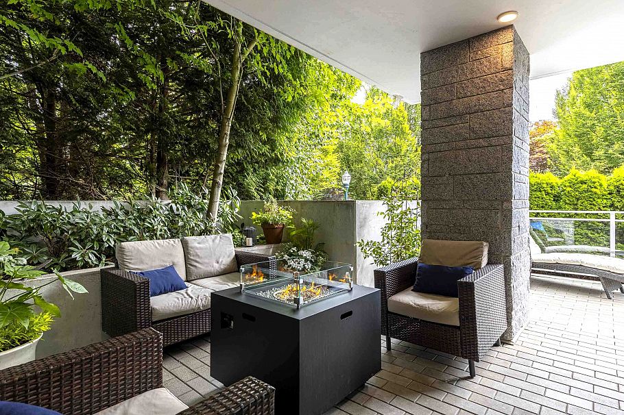 104 375 W 59th Avenue Vancouver, BC - 4