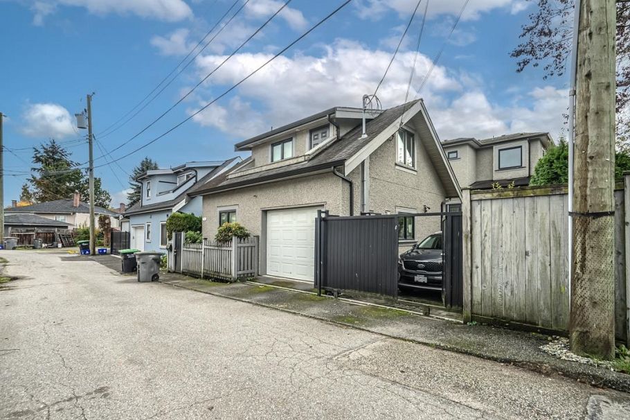 1507 E 55th Avenue Vancouver, BC - 24