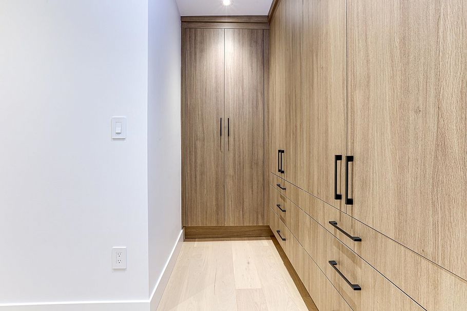 1 1990 Venables Street Vancouver, BC - 14