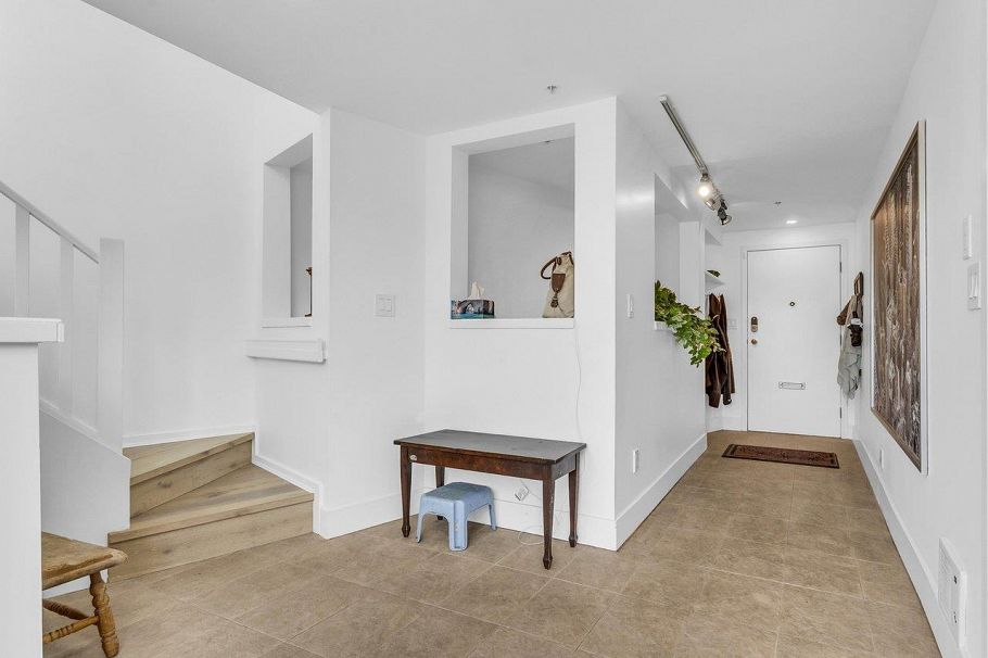 141 Alexander Street Vancouver, BC - 37