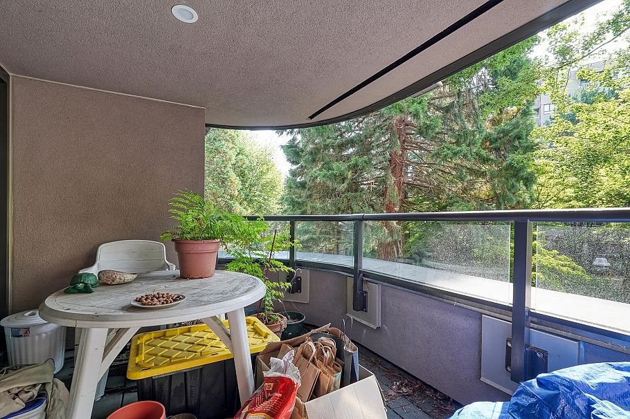 41 1425 Lamey's Mill Road Vancouver, BC - 11