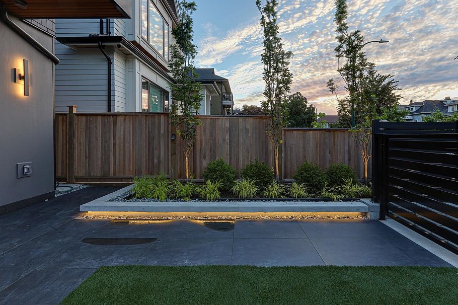 1 1990 Venables Street Vancouver, BC - 4