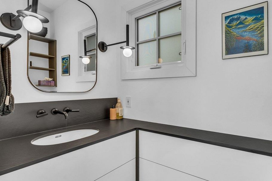 141 Alexander Street Vancouver, BC - 34