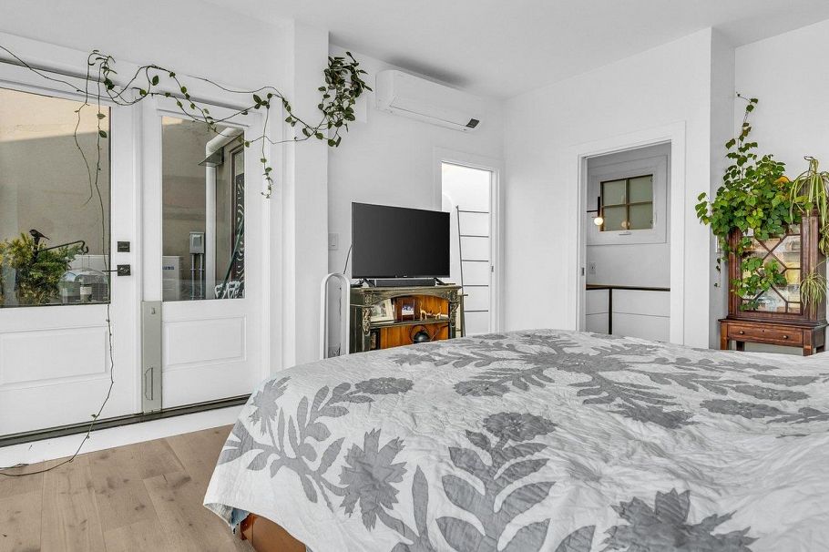 141 Alexander Street Vancouver, BC - 29