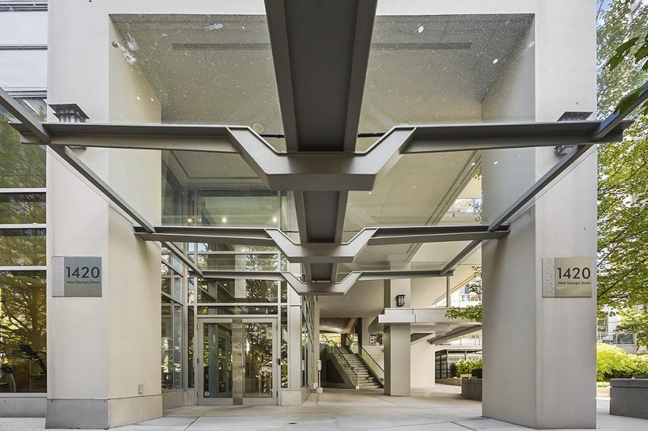 1601 1420 W Georgia Street Vancouver, BC - 22