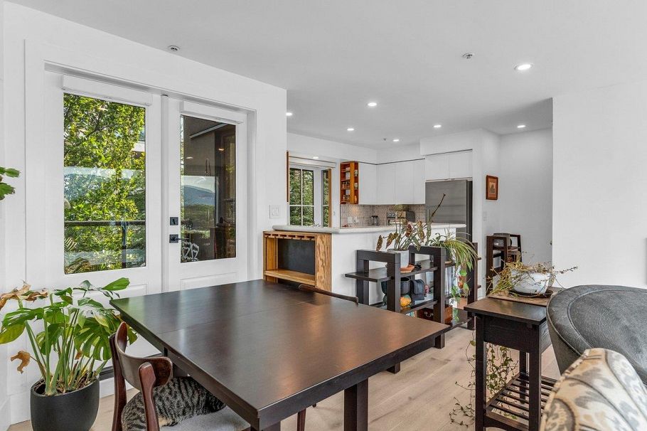 141 Alexander Street Vancouver, BC - 9