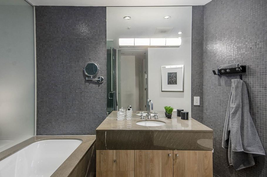 3405 1077 W Cordova Street Vancouver, BC - 17