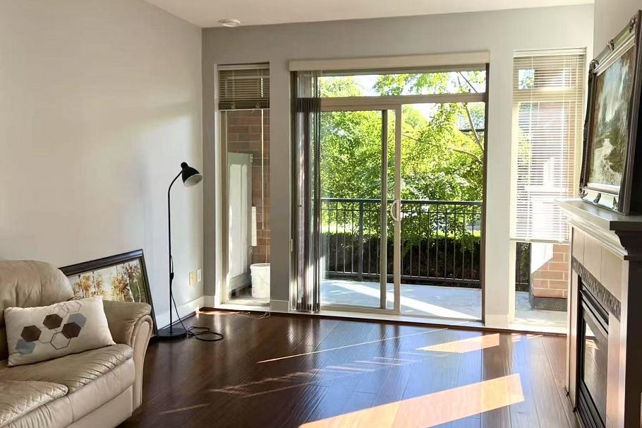 212 2250 Wesbrook Mall Vancouver, BC - 3