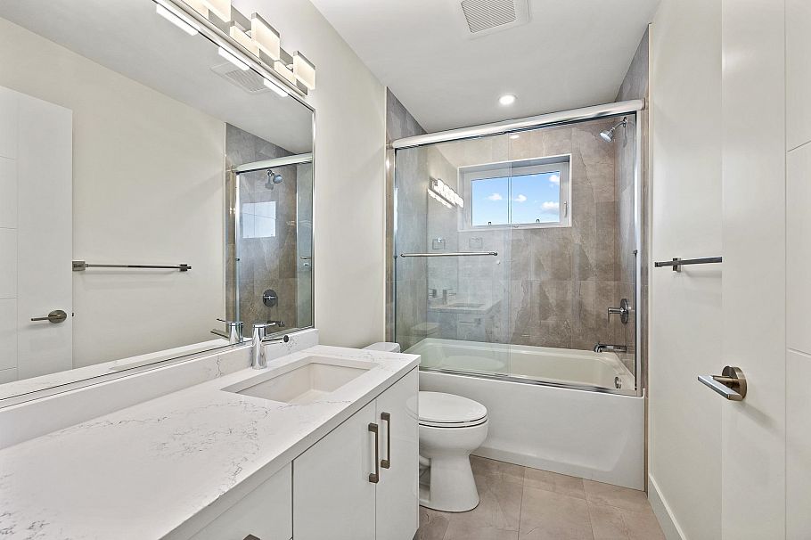 6009 Fremlin Street Vancouver, BC - 26