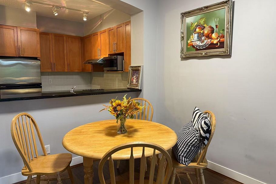 212 2250 Wesbrook Mall Vancouver, BC - 5