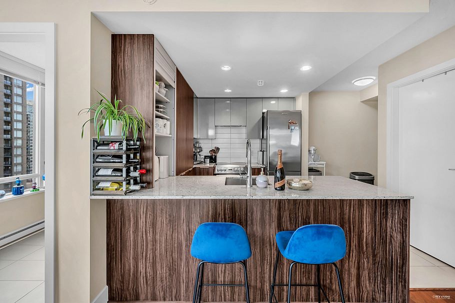 1506 1088 Richards Street Vancouver, BC - 2