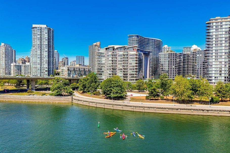 106 980 Cooperage Way Vancouver, BC - 3