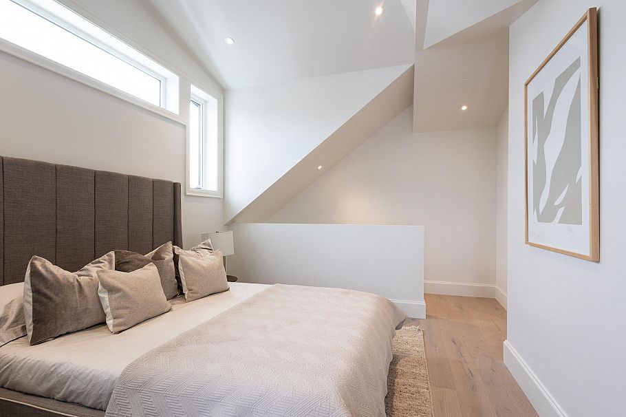 2382 E 5th Avenue Vancouver, BC - 14