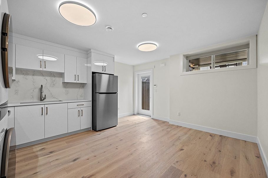 6009 Fremlin Street Vancouver, BC - 32