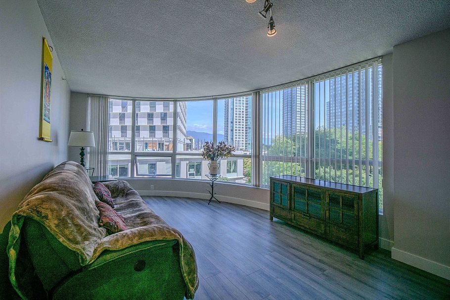 302 588 Broughton Street Vancouver, BC - 9