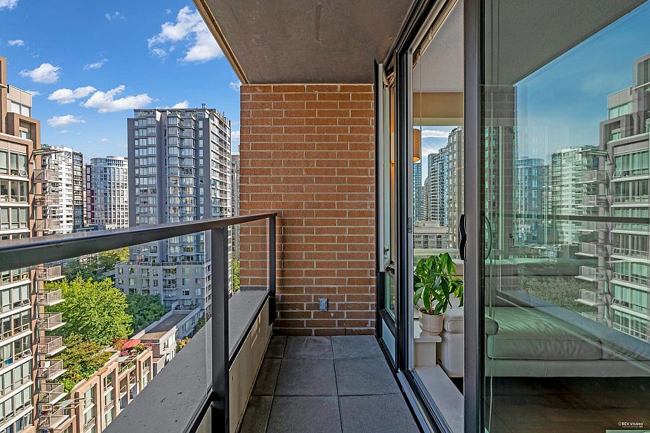 1506 1088 Richards Street Vancouver, BC - 24