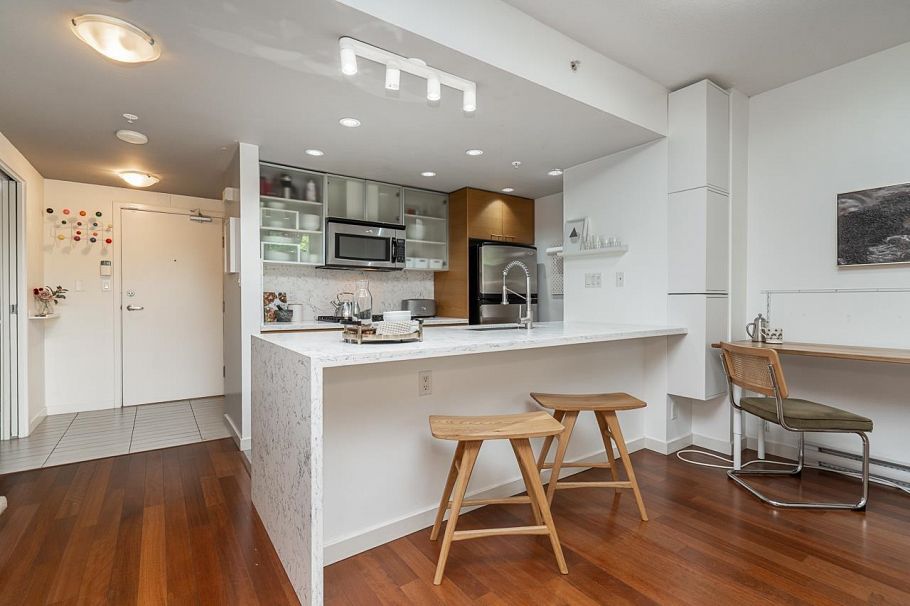 106 980 Cooperage Way Vancouver, BC - 12