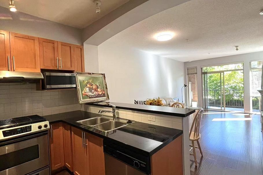 212 2250 Wesbrook Mall Vancouver, BC - 6