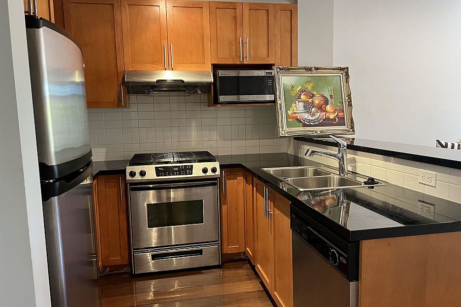 212 2250 Wesbrook Mall Vancouver, BC - 7