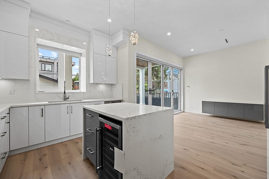 6009 Fremlin Street Vancouver, BC - 14