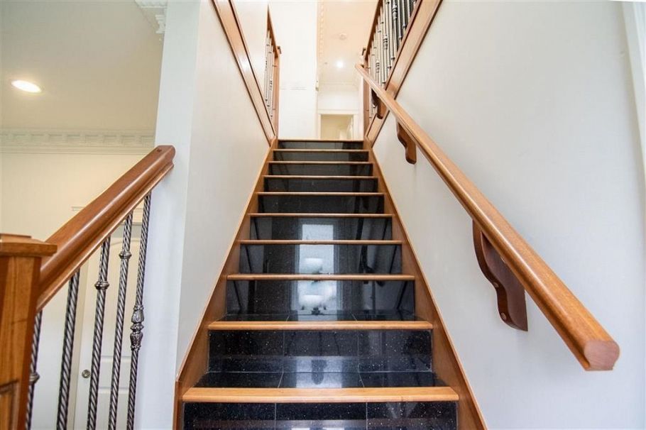 728 E 49th Avenue Vancouver, BC - 13