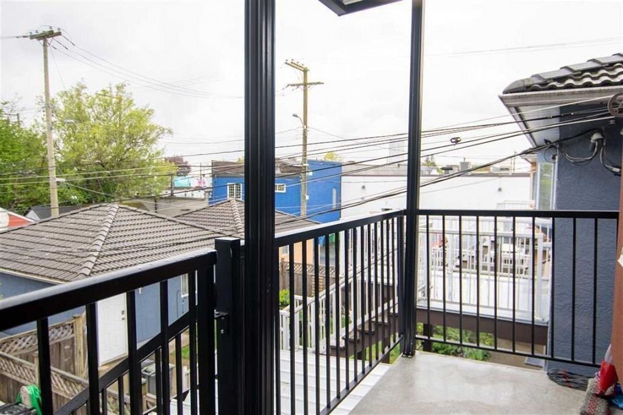 728 E 49th Avenue Vancouver, BC - 3