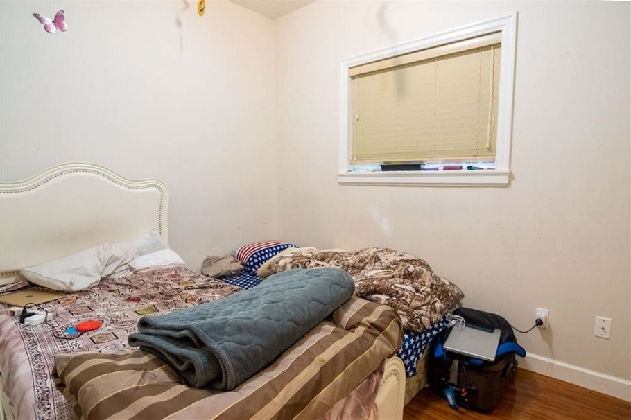 728 E 49th Avenue Vancouver, BC - 6