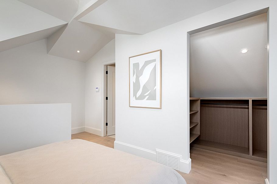 2382 E 5th Avenue Vancouver, BC - 15