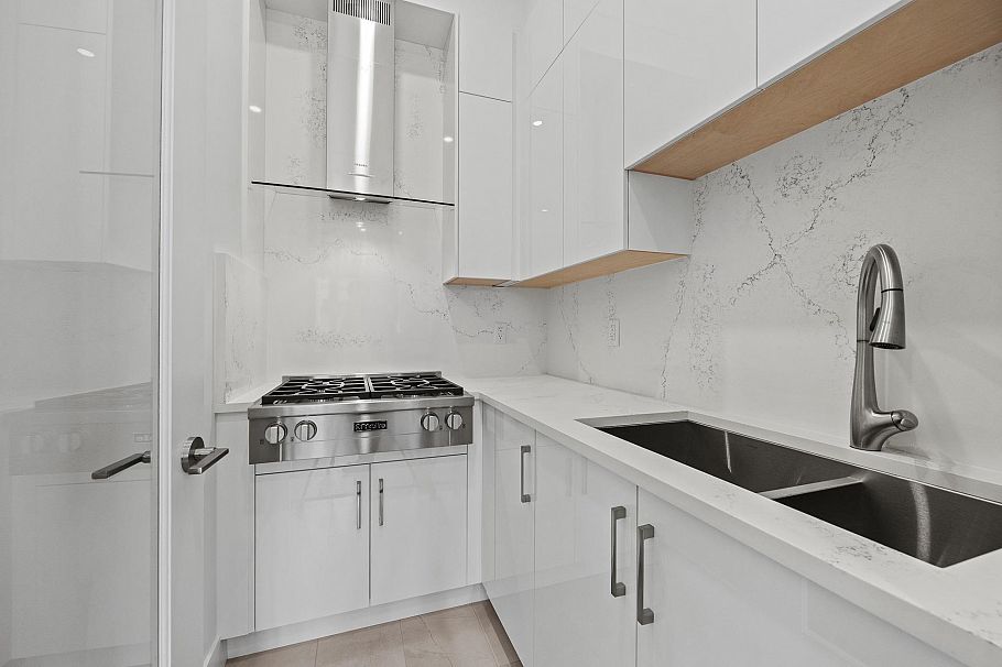 6009 Fremlin Street Vancouver, BC - 15