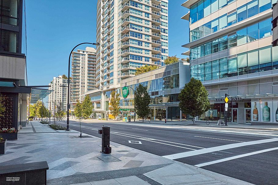 807 135 E 13th Street Vancouver, BC - 35