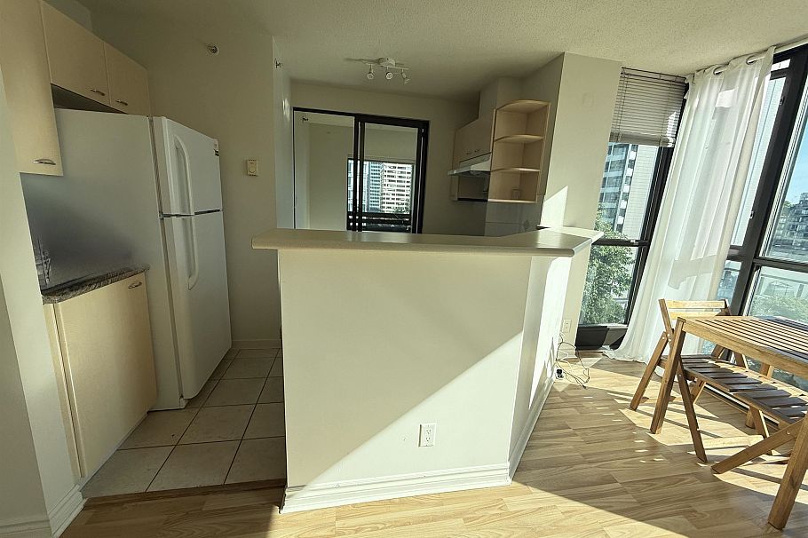 1010 1331 Alberni Street Vancouver, BC - 9