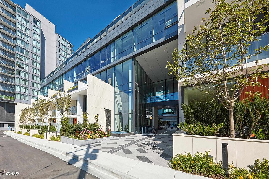 807 135 E 13th Street Vancouver, BC - 34