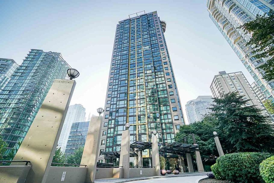 1010 1331 Alberni Street Vancouver, BC - 2