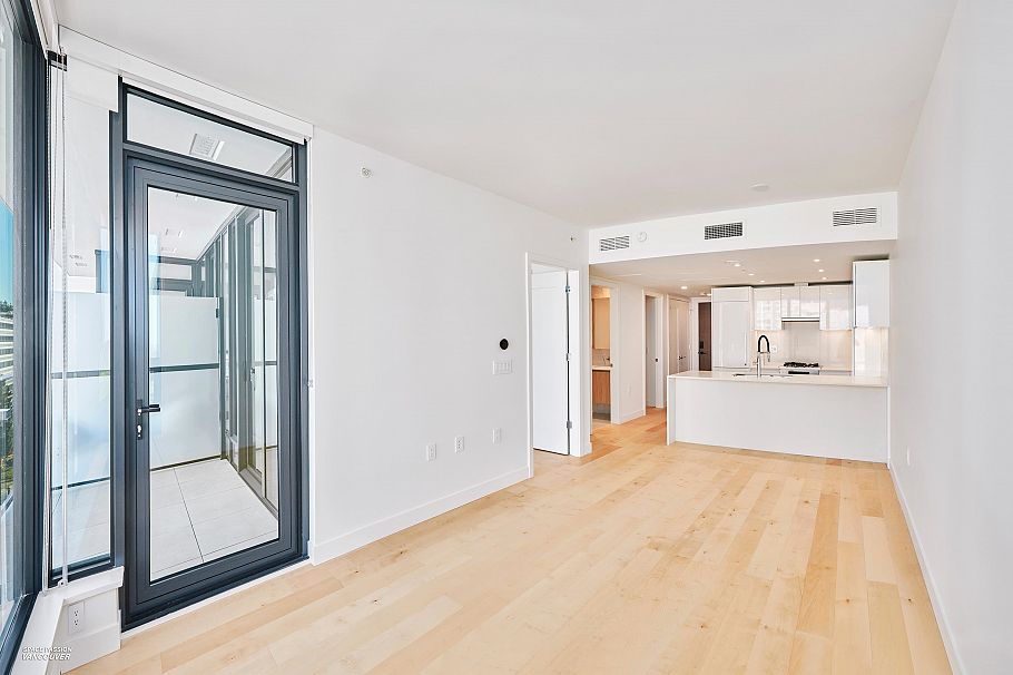 807 135 E 13th Street Vancouver, BC - 7