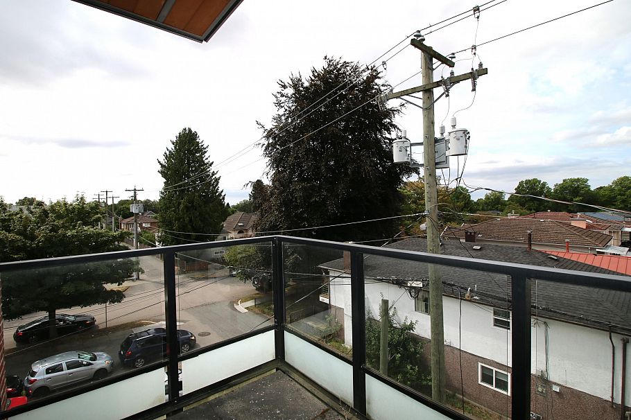 306 6555 Victoria Drive Vancouver, BC - 6