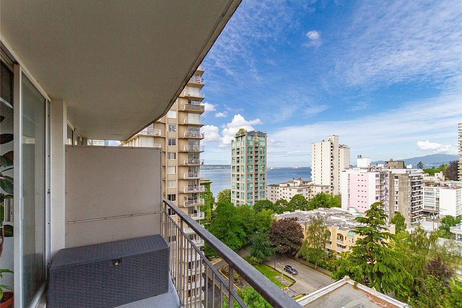 1850 Comox Street Vancouver, BC - 3