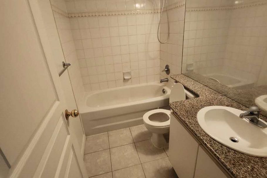 710 1189 Howe Street Vancouver, BC - 6