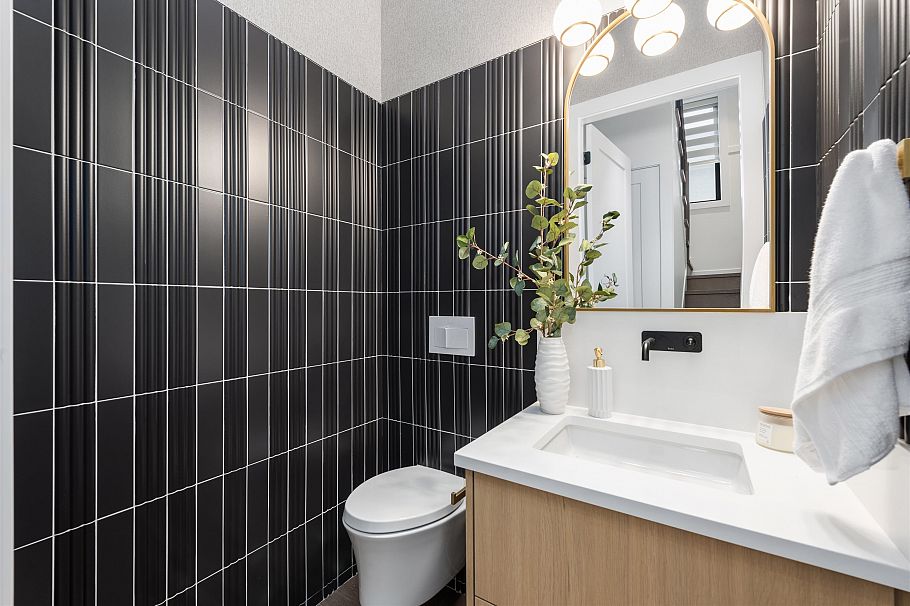 1 878 E 37 Avenue Vancouver, BC - 19