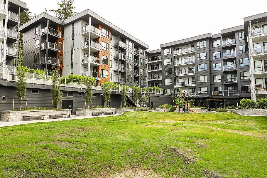 517 3594 Malsum Drive North Vancouver, BC - 40