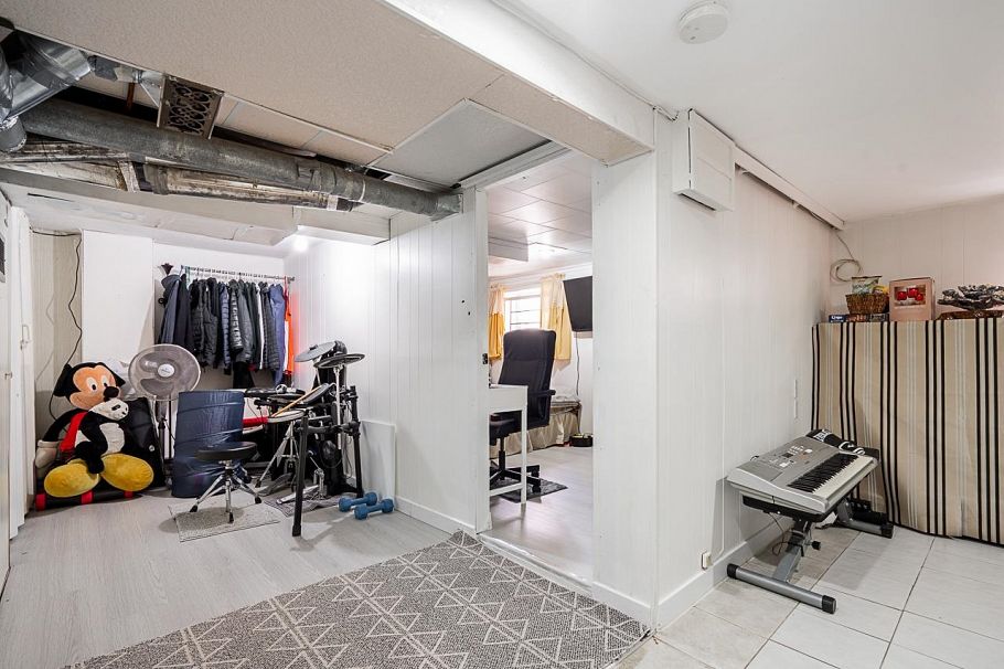 486 E King Edward Avenue Vancouver, BC - 21