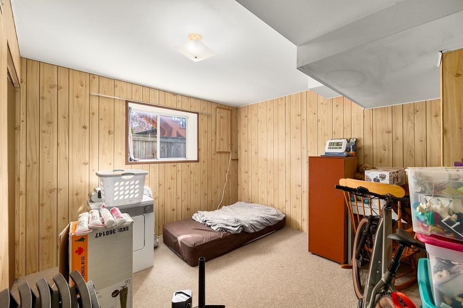 2270 E 54th Avenue Vancouver, BC - 28