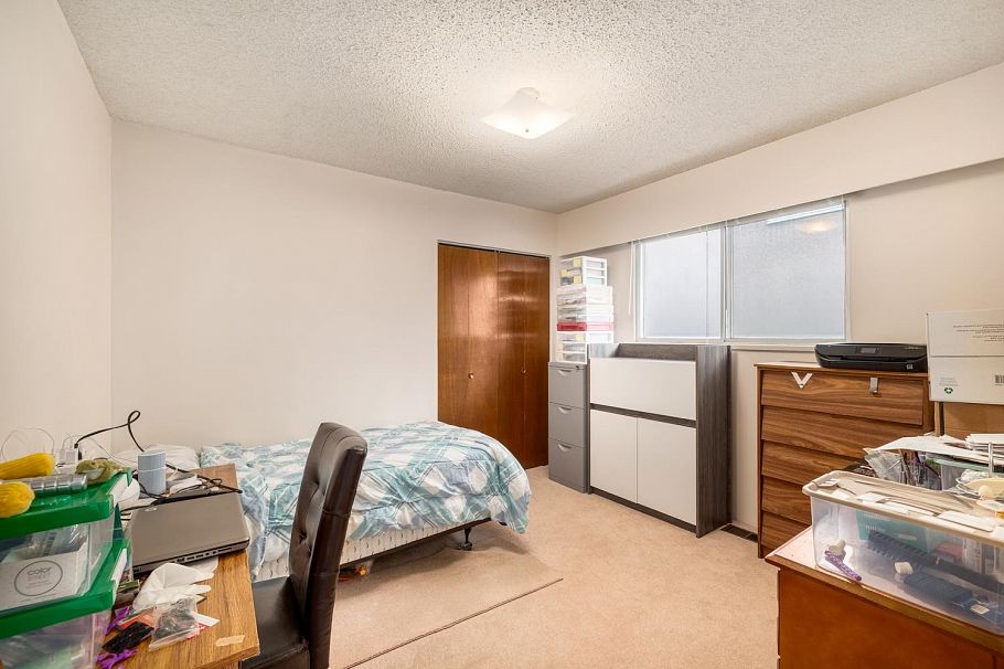 2270 E 54th Avenue Vancouver, BC - 20