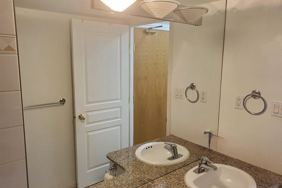 710 1189 Howe Street Vancouver, BC - 7