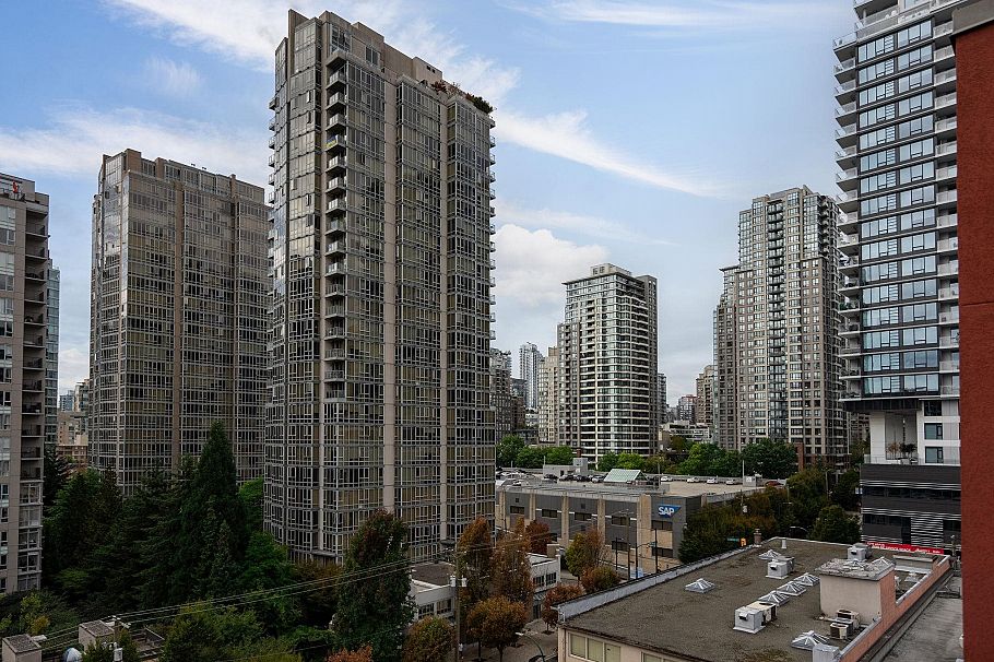 201 869 Beatty Street Vancouver, BC - 22