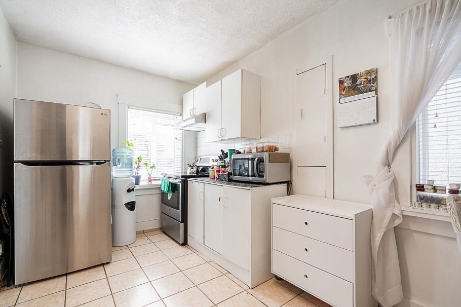 486 E King Edward Avenue Vancouver, BC - 9