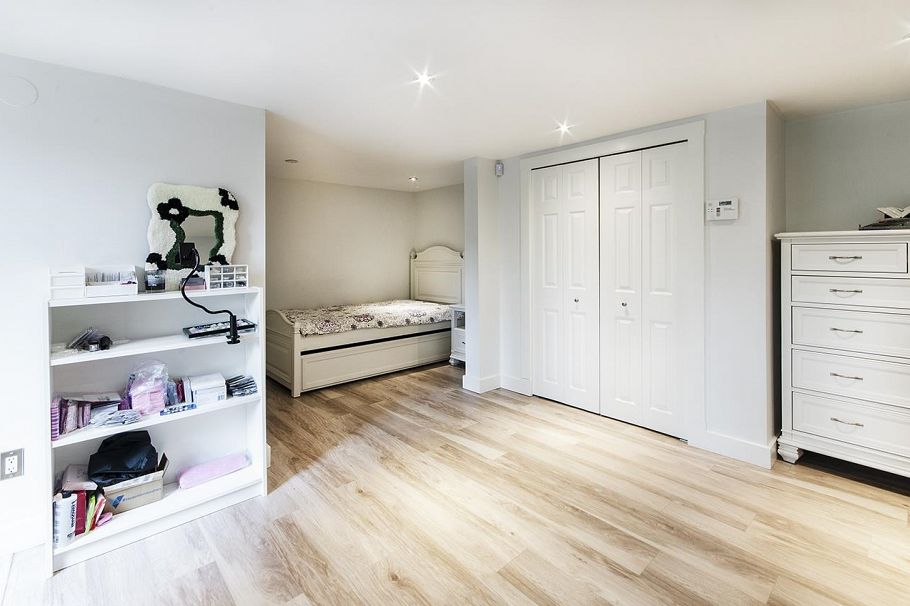 4063 W 33rd Avenue Vancouver, BC - 22