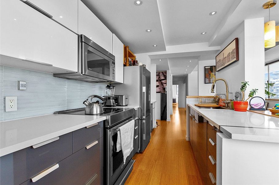 1850 Comox Street Vancouver, BC - 12