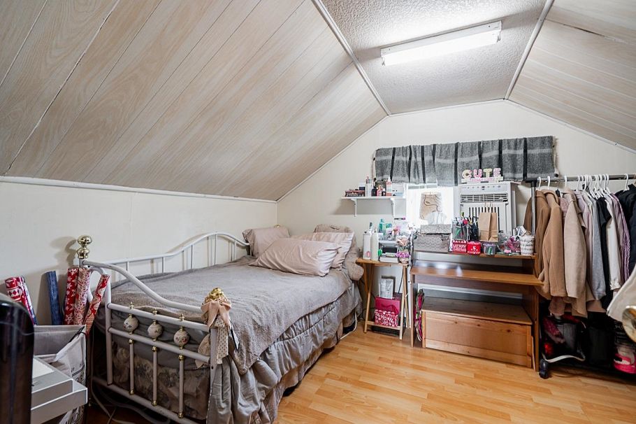 486 E King Edward Avenue Vancouver, BC - 15