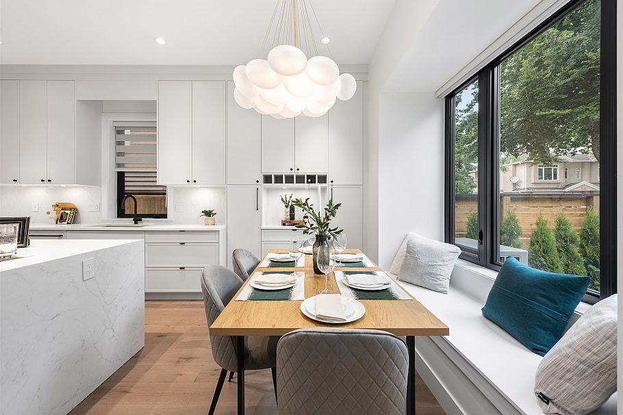 1 878 E 37 Avenue Vancouver, BC - 3