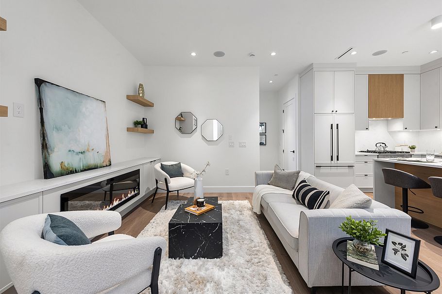 1 878 E 37 Avenue Vancouver, BC - 10